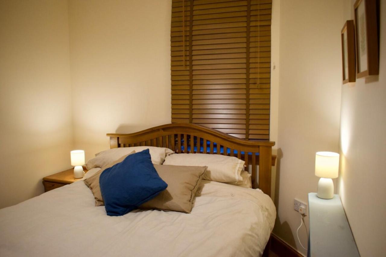 Newly Refurbed Home With Free Parking Edimburgo Esterno foto