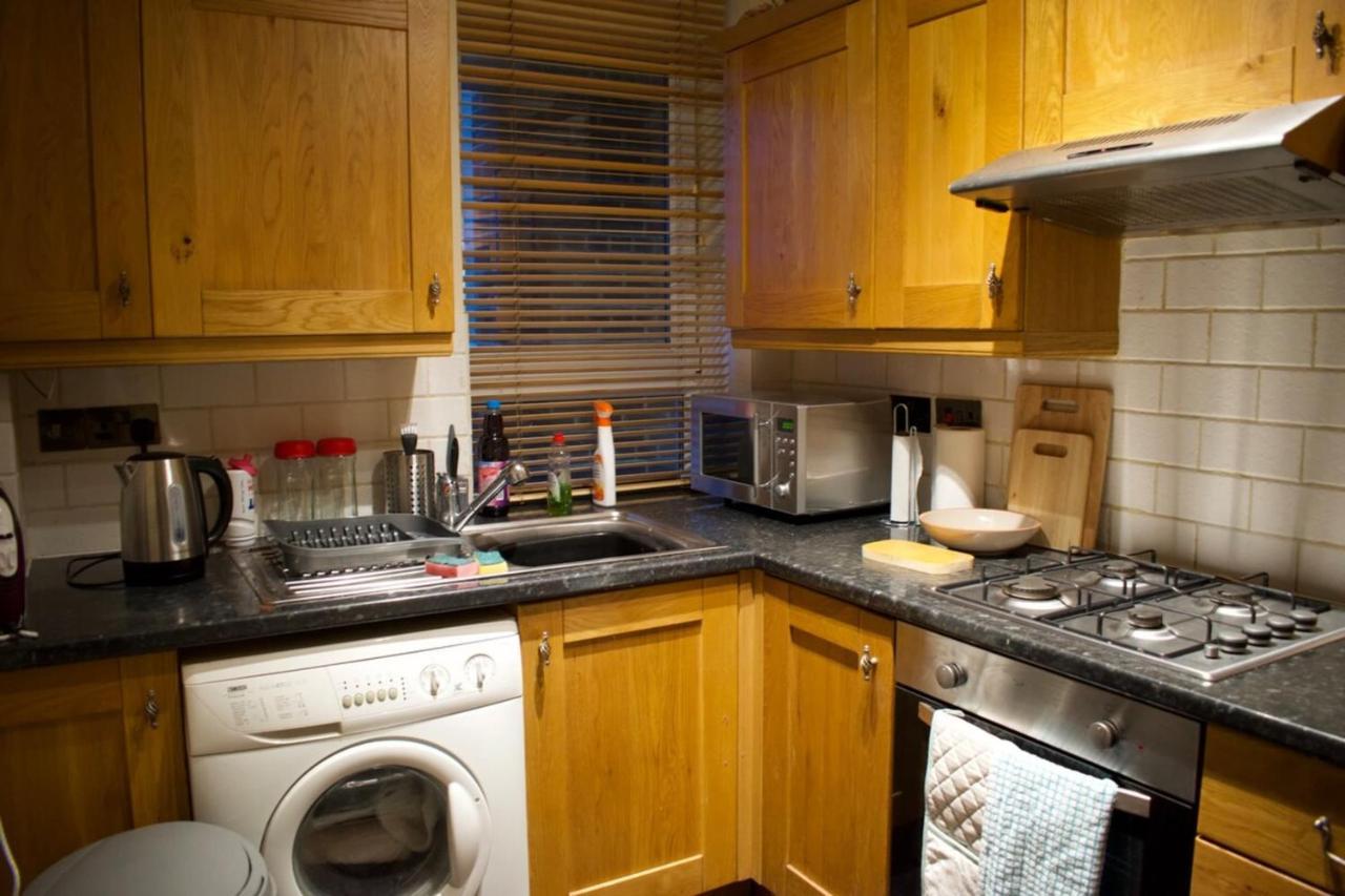 Newly Refurbed Home With Free Parking Edimburgo Esterno foto