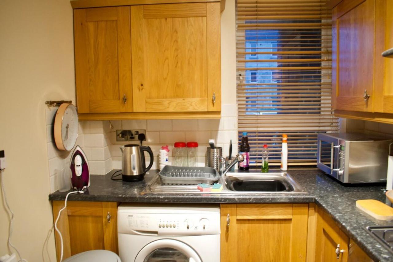 Newly Refurbed Home With Free Parking Edimburgo Esterno foto